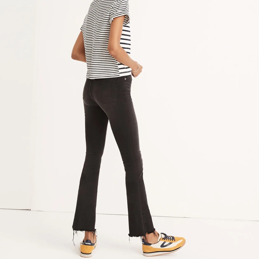 Madewell Cali Demi-Boot Jeans in Berkeley Black: Chewed-Hem Edition Size 25P